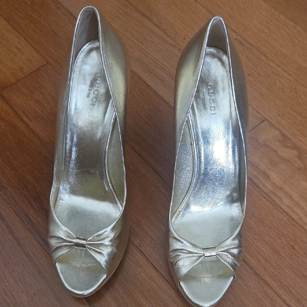Gucci Women's Metallic Gold Heels